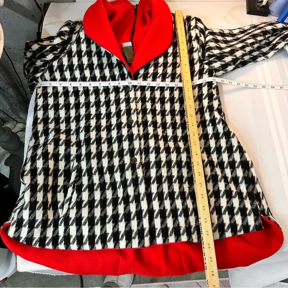 Women’s Black White Houndstooth Jacket pea coat Red fleece lining size small - Picture 12 of 15